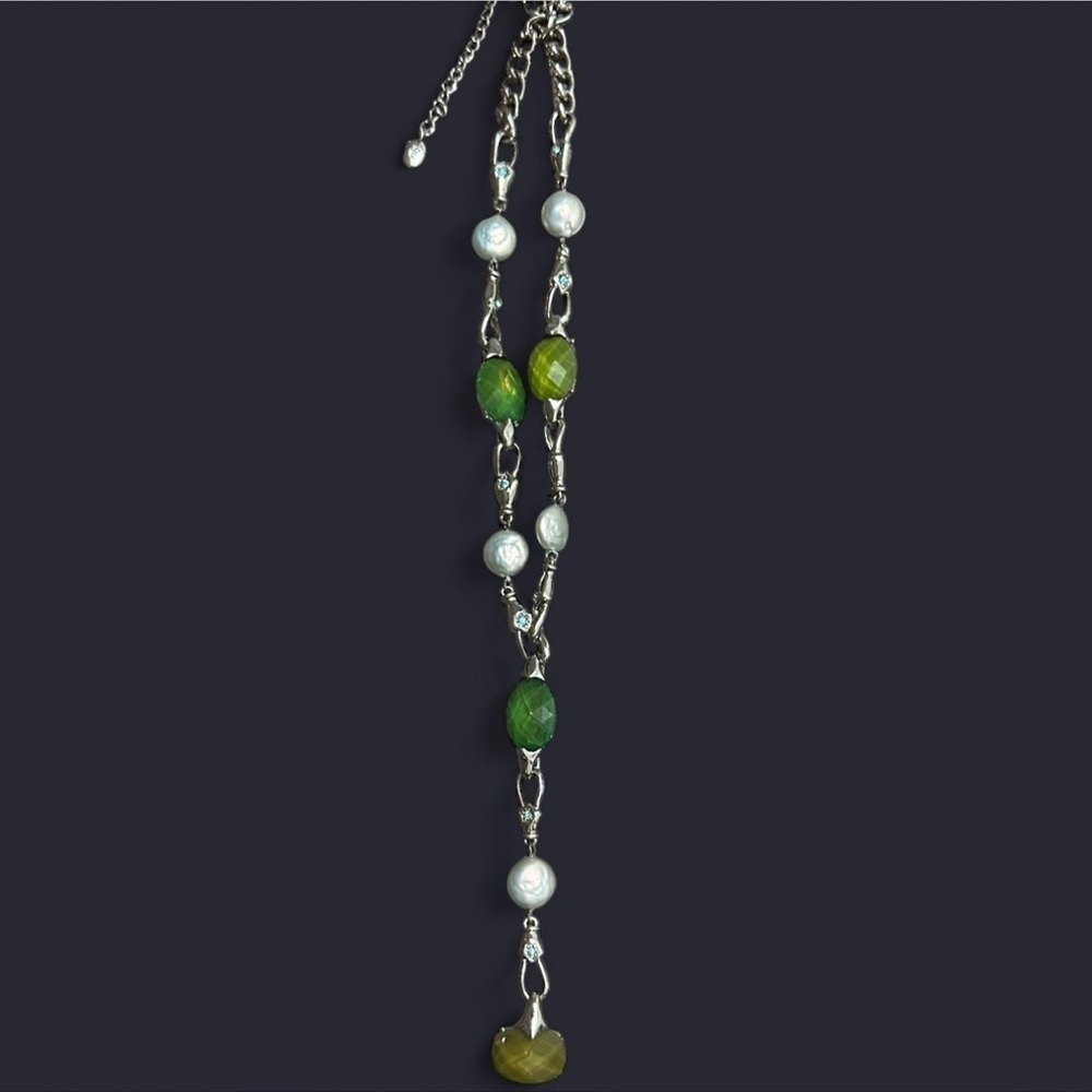 Elegant Green and Silver‎ Necklace